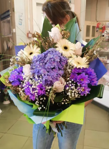 Букет «Бескрайний полёт» от интернет-магазина цветов в 