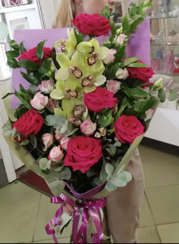 Букет «Минор» от интернет-магазина цветов в 