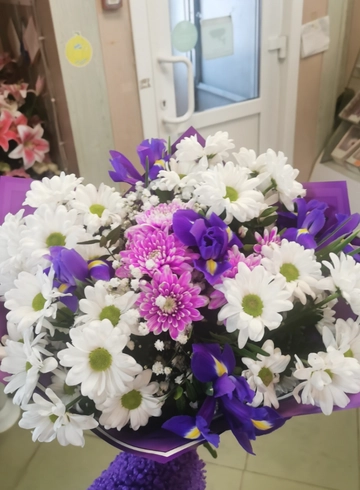 Касатик от интернет-магазина цветов в 