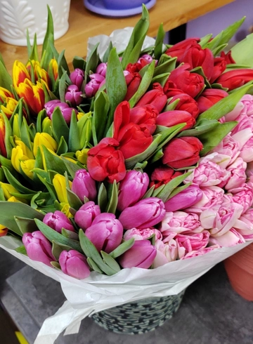 Микс тюльпанов от интернет-магазина цветов в 