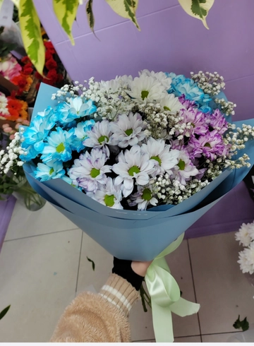 Букет с хризантемами  ромашковыми «Лето» от интернет-магазина цветов в 