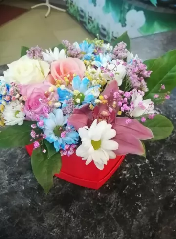 Композиция "Сердце" от интернет-магазина цветов в 