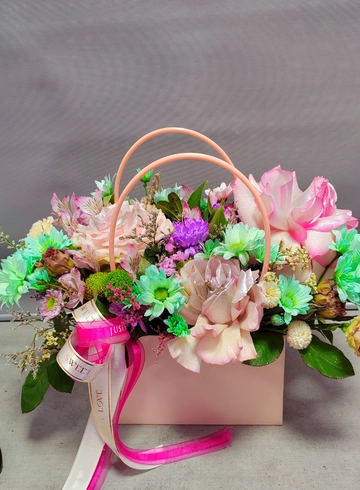 Нежный цветочный подарок от интернет-магазина цветов в 